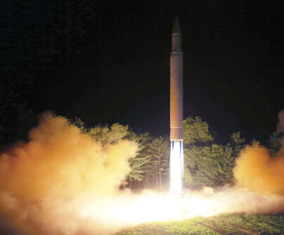 image: Kina advarer USA mot å blande kortene etter Kims rakett-test